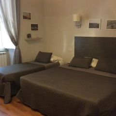 Отель AmoRoma Suite Стандартный номер с двуспальной кроватью фото 3