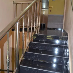 Отель Marble Brand парковка