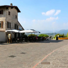 Отель Manerba Resort Манерба-дель-Гарда парковка