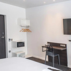 Hotel 64 Nice 3* Стандартный номер с двуспальной кроватью