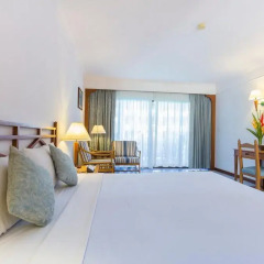 Отель Amora Beach Resort Phuket 4* Номер Делюкс разные типы кроватей