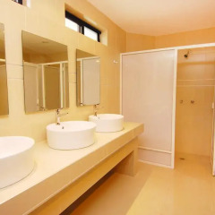 Отель Olga Querida B&B Hostal Кровать в общем номере с двухъярусной кроватью фото 3