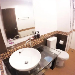 Отель Benjamas Place Номер Делюкс с различными типами кроватей фото 12
