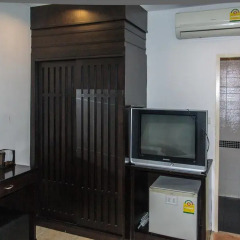Отель Patong Bay Guesthouse 2* Стандартный номер с различными типами кроватей фото 5