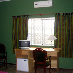 Отель Jamaica Inn Guest House Bawjiase удобства в номере