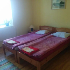 Отель EELC Holy Spirit Parish Guesthouse комната для гостей