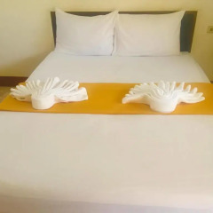 Отель Wonderful Resort Ланта сейф в номере