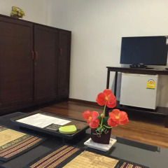 Отель Nawaporn Place Guesthouse 3* Улучшенная студия фото 13