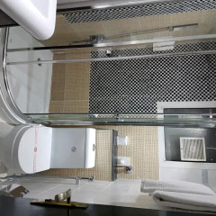 Отель Al Jawhara Metro Дубай ванная