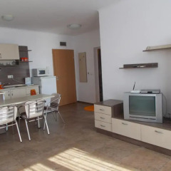 Отель Apartamenti Zhelezovi Болгария, Поморие - отзывы, цены и фото номеров - забронировать отель Apartamenti Zhelezovi онлайн комната для гостей фото 4