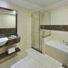 Gateway Hotel 3* Номер категории Премиум с различными типами кроватей фото 4