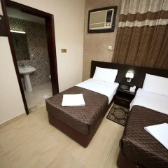 Grand Sina Hotel Стандартный семейный номер с различными типами кроватей