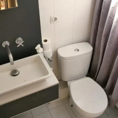 Отель Giralt Apartment Испания, Барселона - отзывы, цены и фото номеров - забронировать отель Giralt Apartment онлайн ванная