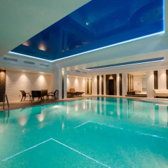 HELIOPARK Residence Отель бассейн
