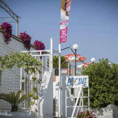 Отель Villaggio La Pantera Rosa Скалея