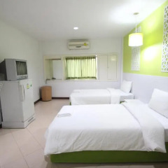 Preme Hostel Стандартный номер с 2 отдельными кроватями фото 5