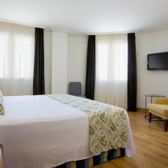 Отель NH Córdoba Guadalquivir 4* Стандартный номер с различными типами кроватей фото 4