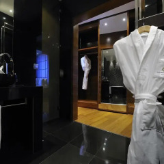 Отель Eurostars Madrid Tower 5* Люкс фото 8