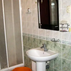 Гостиница Domashniy Hostel Украина, Львов - отзывы, цены и фото номеров - забронировать гостиницу Domashniy Hostel онлайн ванная