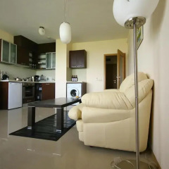 Апартаменты Golf Apartments Балчик комната для гостей фото 4