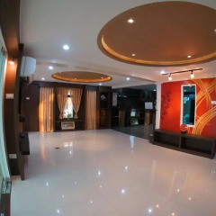 Отель TT Naiyang Beach Phuket интерьер отеля