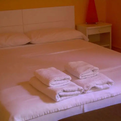 Отель Hostal Pensio 2000 комната для гостей фото 2