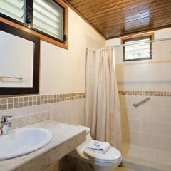 Hotel Jaguar Inn Tikal ванная
