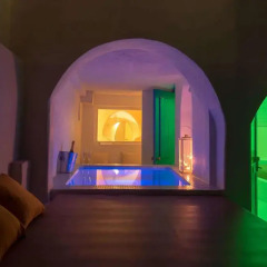 Отель Abyssanto Suites & Spa 4* Улучшенные апартаменты с различными типами кроватей фото 22