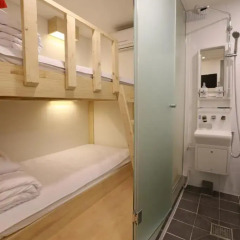 Отель STEP INN Myeongdong 1 3* Стандартный номер с двухъярусной кроватью