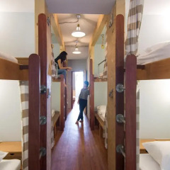 Barn And Bed Hostel Кровать в общем номере фото 7
