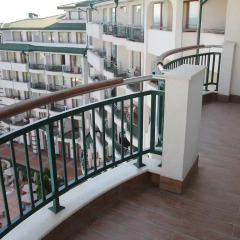 Отель GT Emerald Resort & SPA Apartments Болгария, Равда - отзывы, цены и фото номеров - забронировать отель GT Emerald Resort & SPA Apartments онлайн балкон