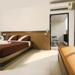 M.U.DEN Patong Phuket Hotel 3* Номер Делюкс двуспальная кровать фото 9