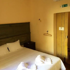Hub 1878 Faro Hostel Стандартный номер разные типы кроватей фото 4