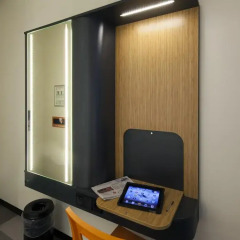 Отель easyHotel Brussels City Centre 3* Улучшенный номер с различными типами кроватей фото 3