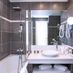 Hotel West End Nice 4* Классический номер с различными типами кроватей фото 3