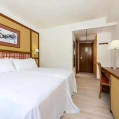 Отель Tryp Vielha Baqueira комната для гостей фото 6