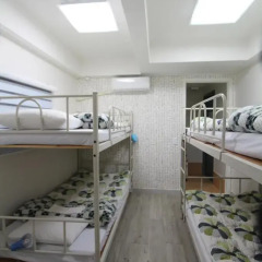 Insadong Hostel Кровать в мужском общем номере с двухъярусной кроватью фото 4