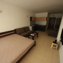 Апартаменты Menada Global Ville Apartments Солнечный берег комната для гостей фото 3