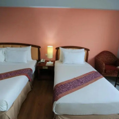 Karnmanee Palace Hotel 4* Улучшенный номер с различными типами кроватей фото 8