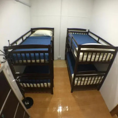 Alice Semporna Backpackers Hostel Кровать в общем номере с двухъярусной кроватью фото 5