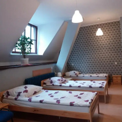 Hostel Universus i Apartament спа