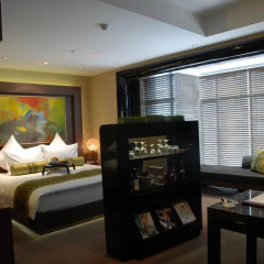 Pudi Boutique Hotel Fuxing Park Shanghai 4* Люкс повышенной комфортности с различными типами кроватей фото 5