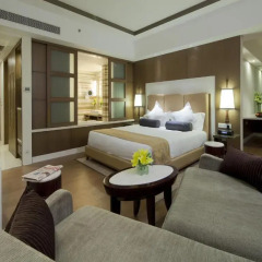 Crowne Plaza Hotel New Delhi Okhla 5* Стандартный номер с различными типами кроватей