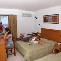 Ocean Heights View Hotel 4* Стандартный номер с 2 отдельными кроватями фото 4
