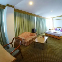 Phuket Town Inn Hotel Phuket 3* Люкс с различными типами кроватей фото 3