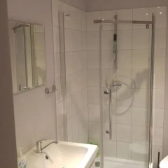 Отель AdMatch Niepodleglosci Rooms Metro Варшава ванная