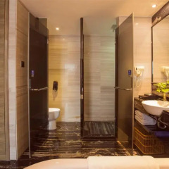 La Perle International Hotel 4* Улучшенный люкс с различными типами кроватей фото 8