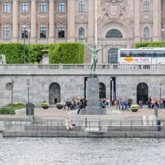 Отель At Six фото 5