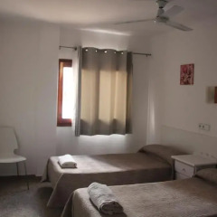 Отель Hostal Las Nieves Стандартный номер с 2 отдельными кроватями (общая ванная комната) фото 8
