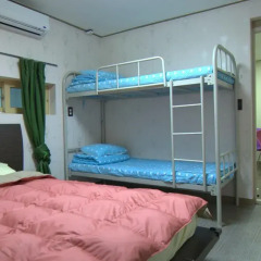 Kimchee Downtown Guesthouse - Hostel Люкс повышенной комфортности с различными типами кроватей фото 2